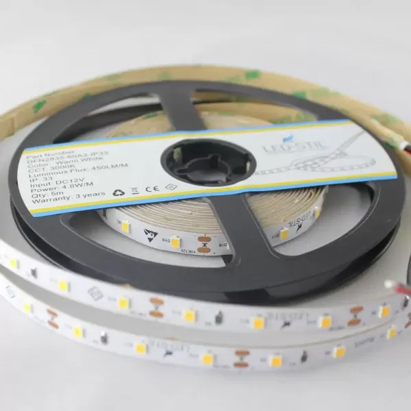 LED стрічка 24В DFN2835-60A3-IP33-24В 60-2835-24В-IP33 4,8Вт 450Лм Білий Теплий 3000K CRI 80 8мм