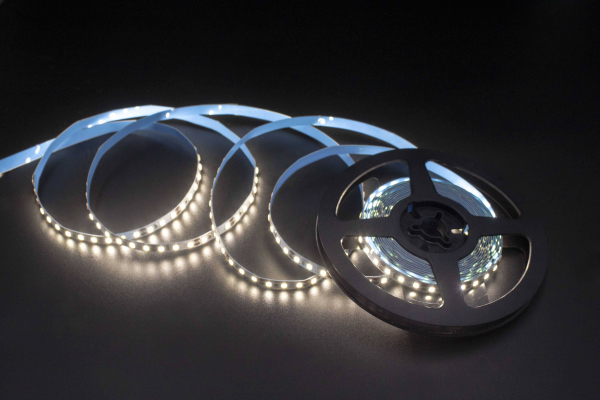 LED стрічка 12В Skarlat LV-2835-120 14Вт 2650Лм Білий Нейтральний 4000K IP20 8мм