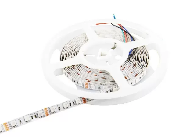 320047 LED стрічка 12В 5050-60 15Вт Series SG RGB IP20 10мм